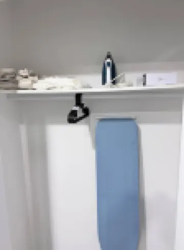 Charming Family-friendly House Rental in Edmonton