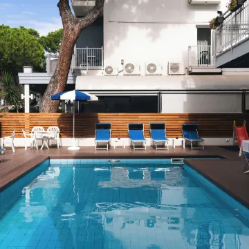 Hotel la Cappuccina Отели рядом с достопримечательностью «Mojito Beach Riccione»