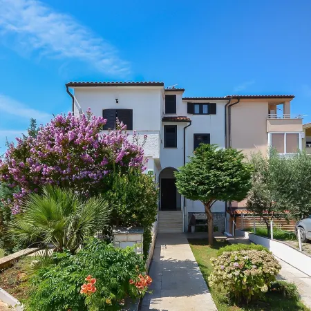 Apartments Dragica
