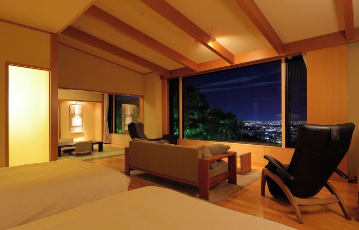 山荘 風の杜 Sanso Kazenomori