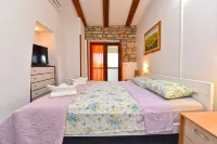 Charming Home With Pool in Barbariga - balcony