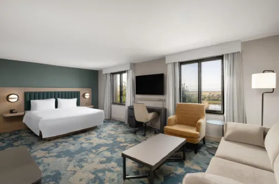 Hampton Inn & Suites Oakland Airport-Alameda