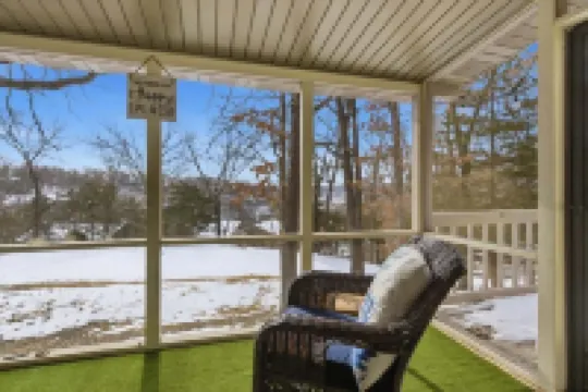 Prime Osage Beach Home, Pet-friendly w/ Garage Near Margaritaville, Dining & Golf