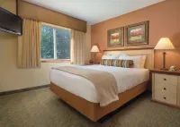Whispering Woods Resort