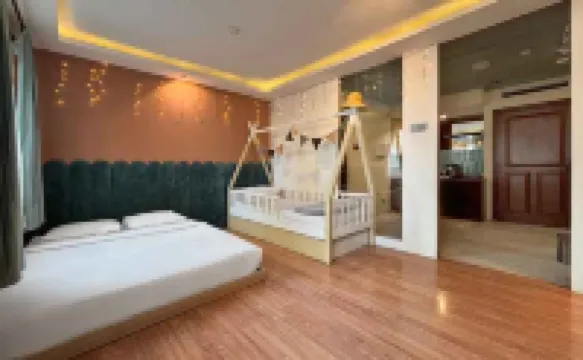 Youre.at - Grand Setiabudi Apartment