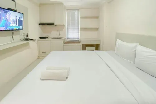 Minimalist Style Studio near UNDIP at Paltrow City Apartment By Travelio