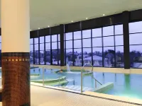 Hôtel Barrière le Grand Hôtel Enghien-Les-Bains - piscina