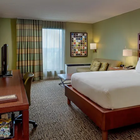 DoubleTree by Hilton Collinsville - St. Louis