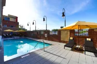 Hilton Garden Inn Savannah Historic District - Rooftop Pools
