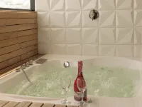هوتل سيتي بوج كورفيرياس Hotels near بوينتي اراندا