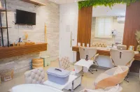 Apartamento c Varanda Ar Piscina Sauna e Hidro