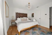 Abuela House with Pool - 4Bed