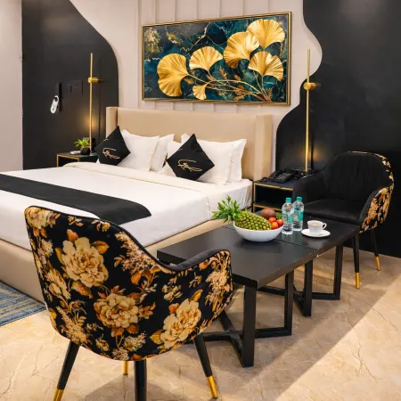 Aquila Grand Suites - Noida Sector 136