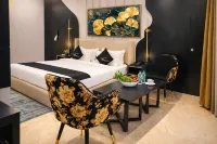 Aquila Grand Suites - Noida Sector 136 - Pool