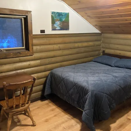 Valdez Lodge