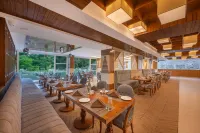 Snow Valley Heights - An Elegant Air Conditioned Escape by Snow Valley Resorts - 朝食