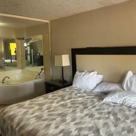 La Casa Inn Albany Near Tifton GA I 75
