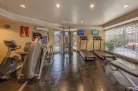 Partial Ocean King Studio w/ Kitchenette, AC &Pool - Homestays