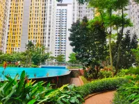Nice Pool View from Studio Room at Springlake Apartment Summarecon Bekasi
