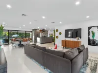 Villa Platinum by Glam Homes Hotels in Davie