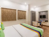 Treebo Address Inn, Banjara Hills Hotels near Birla Science Museum