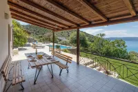 Open Your Door On The Beach! - Private Beach Home