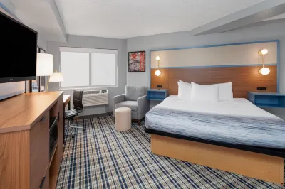 AmericInn by Wyndham Appleton North/Little Chute Hotels near Lawrence University