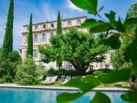 Chateau de Mazan Handwritten Collection - Pools