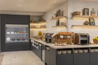 都柏林市中心希爾頓 Home2 套房 - 早餐