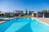 Résidence Pierre & Vacances Premium les Villas de Porto-Vecchio - مسبح