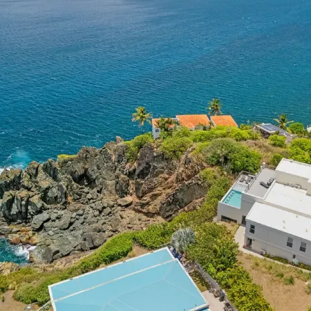 Beautiful SeaCrown Estate-Oceanfront- 4Br 4.5BA with Pool