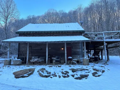 Secluded Cozy Luxurious Cabin, Gourmet Kitchen On 100 Acres W/ Miles Of Trails - シャレー