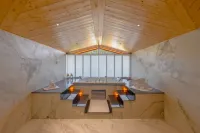 Sterling Ameris Kasauli - Hot Tub
