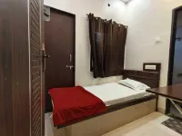 V Executive Hotel - parking