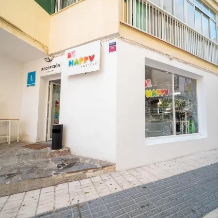 Be Happy Hostels