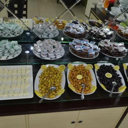 Adana Kucuksaat Hotel