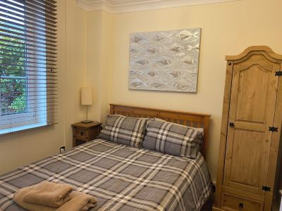 St Neots Riverfront 3-Bed House with Balcony