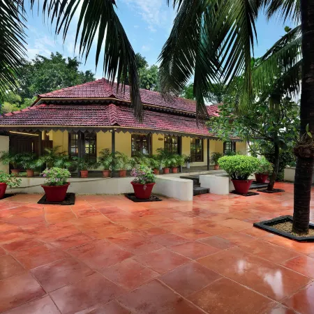 Aura Resort & Spa