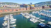 40 Meridian Tower - 1 Bedroom Apartment - Swansea - 4-Star
