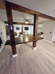 Howland House King bed Seconds from I-95 - homestay