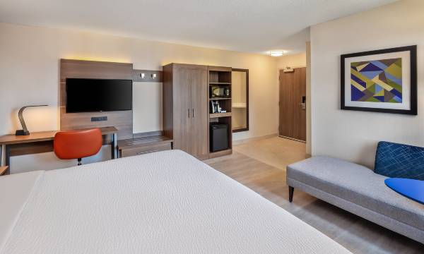 Holiday Inn Express Toronto Downtown by IHG