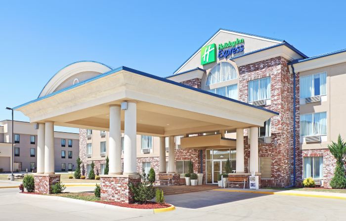 Holiday Inn Express & Suites MOUNTAIN HOME by IHG