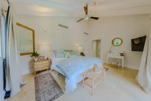 Blue Cottage Villa • Marina Access • Retreat - 民泊