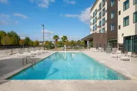 EVEN Hotel SHENANDOAH - THE WOODLANDS by IHG - Pools