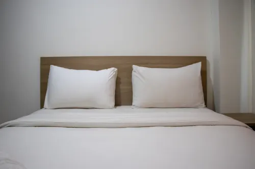 Comfort 2BR at 28th Floor Podomoro Golf View Apartment By Travelio - 3-Star