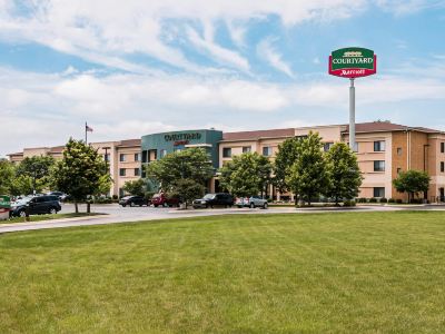 Courtyard By Marriott Lafayette