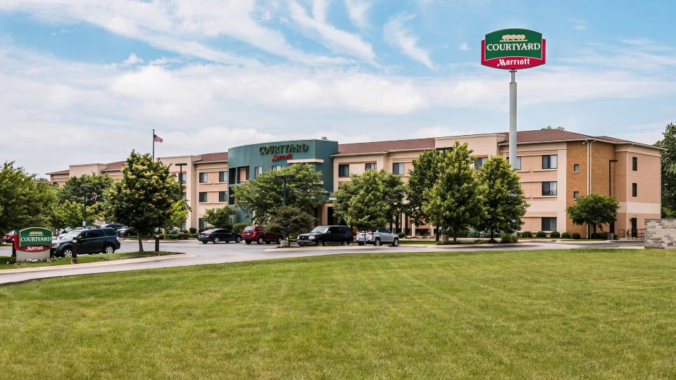 Courtyard By Marriott Lafayette