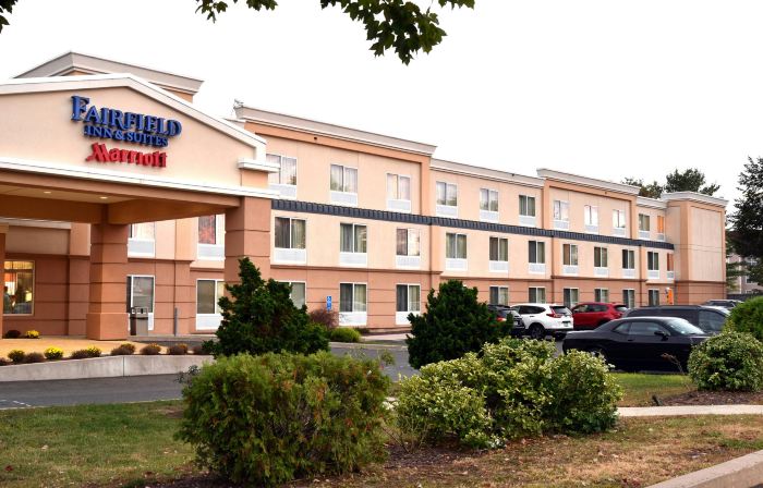 Fairfield Inn & Suites Hartford Airport