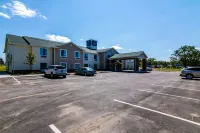 Cobblestone Inn & Suites - Barron - parking