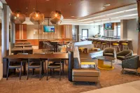 SpringHill Suites by Marriott The Dunes On Monterey Bay - parking
